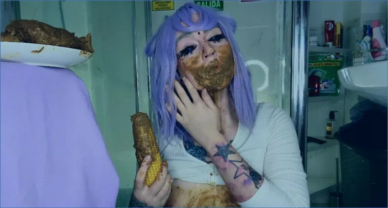Sweet Betty Parlour muestra caca sucia con maíz en solitario - scat video